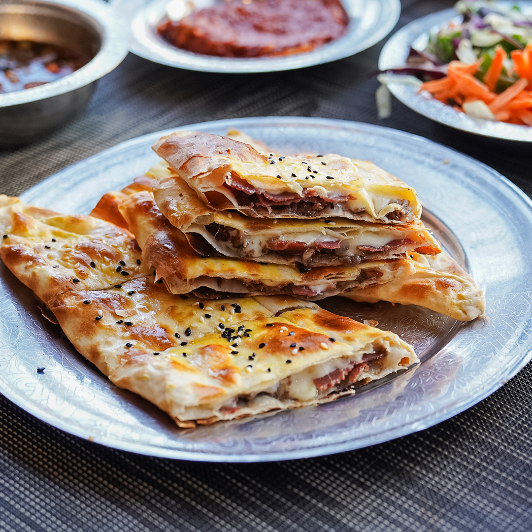 Karışık Köy Pidesi